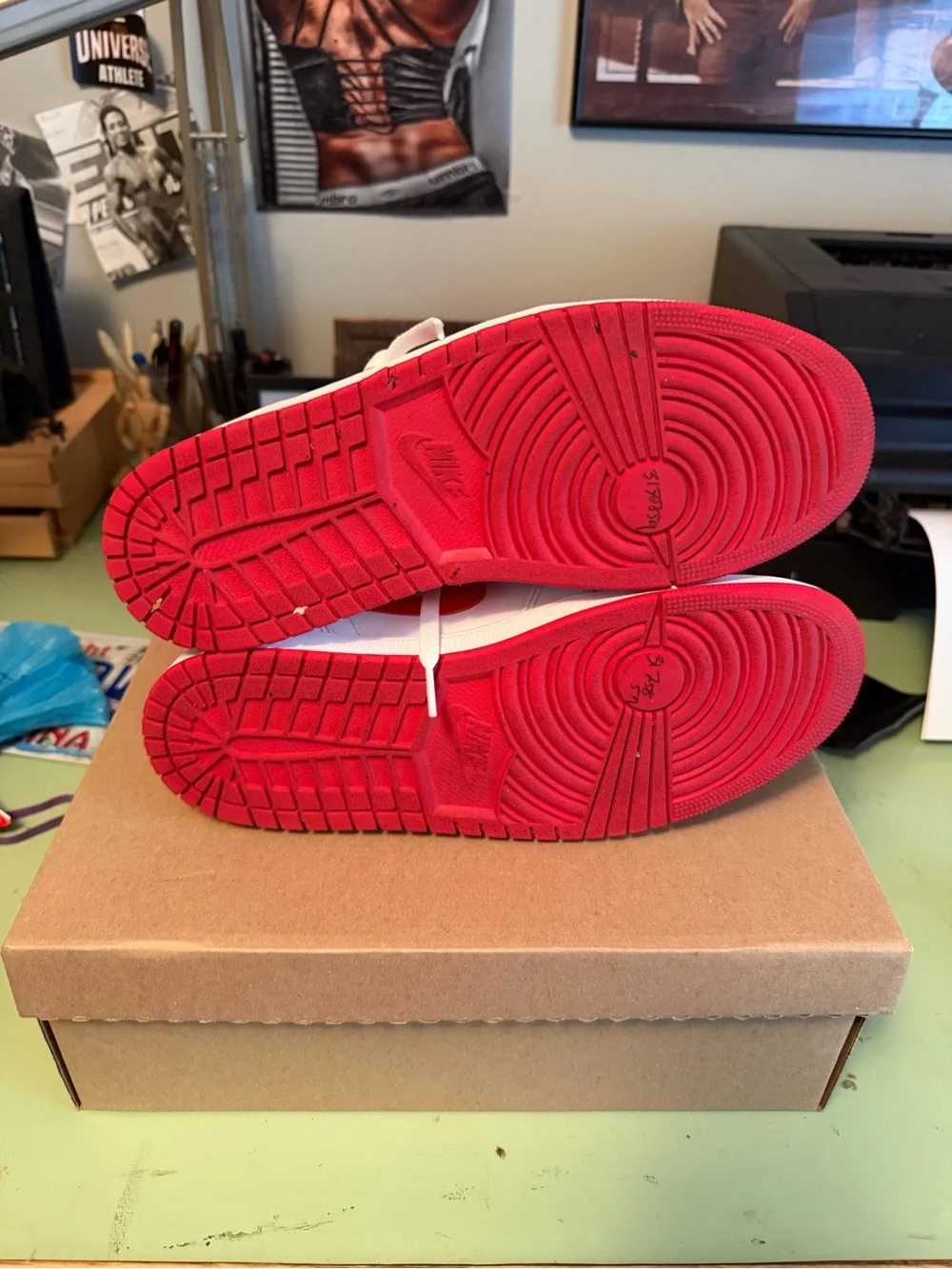 Jordan 1 Low Retro “White / University Red”